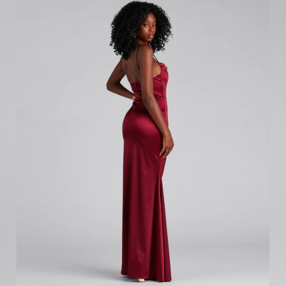 Windsor satin like dress